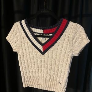 Vintage 2000’s Tommy Hilfiger Small Medium White Short Sleeve Knitted Crop Top